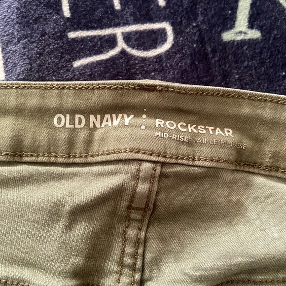 Old navy distress slim fit Jeans!! - Picture 3 of 4
